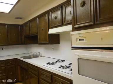 Main picture of 2710 Avenue Z
