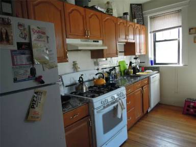 Main picture of 1412 Commonwealth Ave