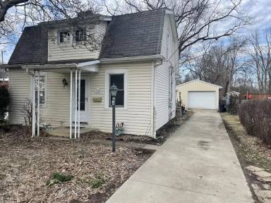 Main picture of 3670 Etna St