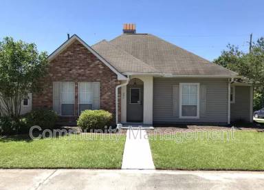 Main picture of 202 Springhaven Dr