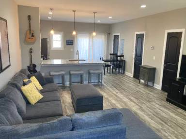 Main picture of 43 Emanuel Ct