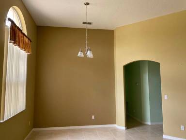 Main picture of 12934 Colonnade Cir