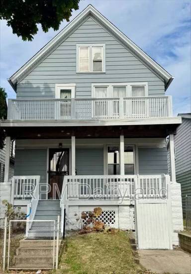 Main picture of 1914 W Wright St