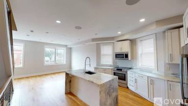 Main picture of 2825 Sherman Ave NW