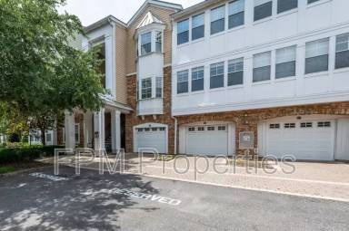 Main picture of Montreux at Deerwood