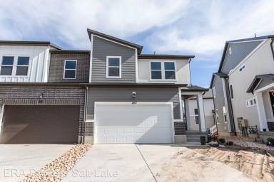 Main picture of Lakefront at Vineyard Town Center