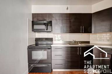 Main picture of 1111 N Dearborn Apartments