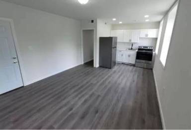 Main picture of 3631 Liberty Heights - Garage 1