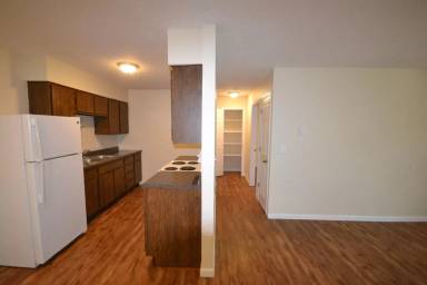 Main picture of 410 S Smith St