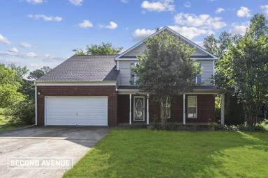 Main picture of 164 River Park Cir