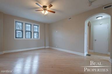 Main picture of 894-896 Green Bay Rd