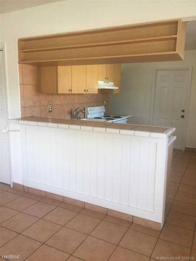 Main picture of 3904 SW 88th Ct