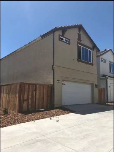 Main picture of 2505 Natomas Crossing Dr