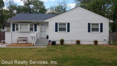 Main picture of 5764 Pontiac Rd