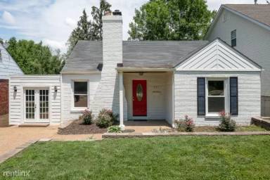 Main picture of 421 Bismark Ave