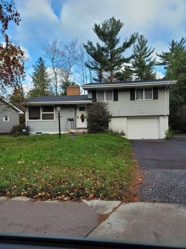 Main picture of 1221 W Arrowhead Rd