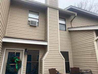 Main picture of 1 Shelby Rd