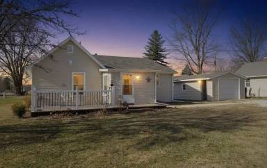 Main picture of 2101 Melvin Ave