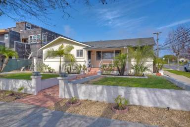 Main picture of 1280 Emerald St