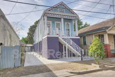 Main picture of 824 Independence St