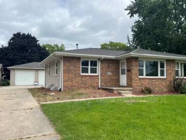 Main picture of 1213 SE Belmont Dr