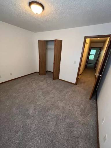 Main picture of Mallard Lake Apartments