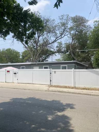 Main picture of 5415 Buena Vista St