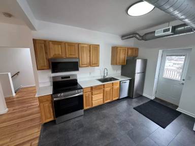 Main picture of 808 Des Moines St