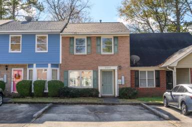 Main picture of 5005 Falling Creek Ln