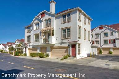 Main picture of 810 Harbor Cliff Way