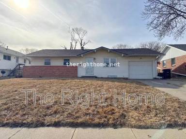 Main picture of 2824 S 134th Ave