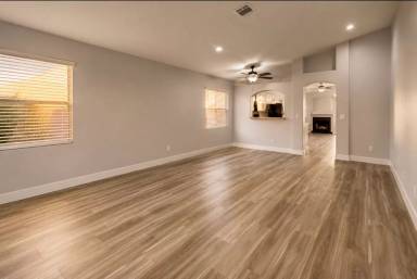 Main picture of 7032 Golden Desert Ave