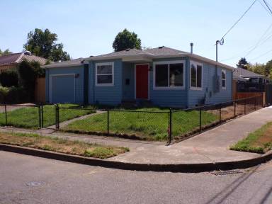 Main picture of 1806 NE Bryant St