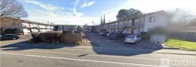 Main picture of 3226 Bell St