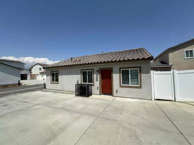 Main picture of 2266 W Mill St