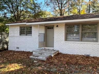 Main picture of 1943 Casey Dr SE