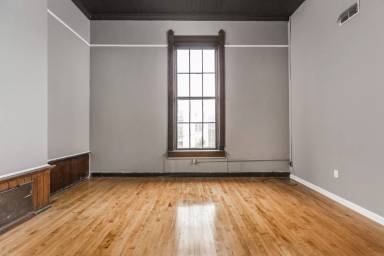 Main picture of 520 Virginia Ave