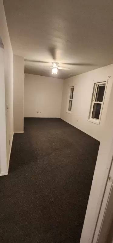 Main picture of 831 Main St