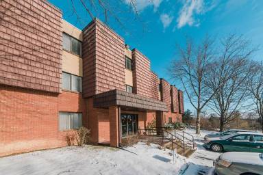 Main picture of 114 Book Ave