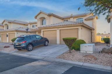 Main picture of 6107 Daisy Petal St