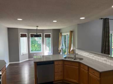 Main picture of 6814 Meadow Ct