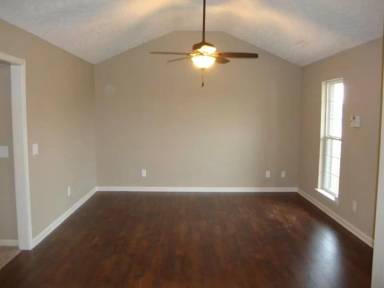 Main picture of 103 Jericho St