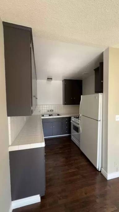 Main picture of 7542 Norton Ave