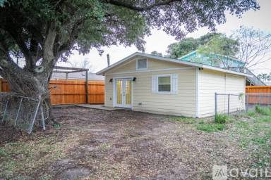 Main picture of 434 Eloise St