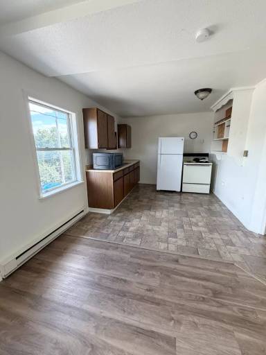 Main picture of 315 N Broadway St
