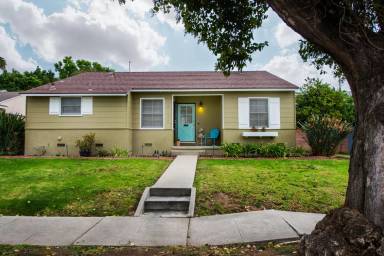 Main picture of 8136 Garden Grove Ave