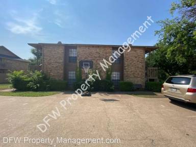 Main picture of 500 E Denton Dr