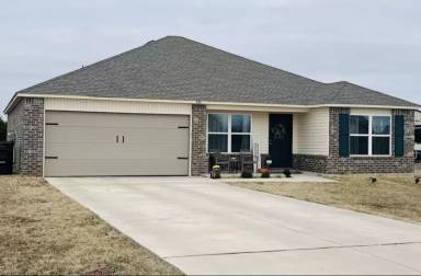 Main picture of 326 Starlight Dr