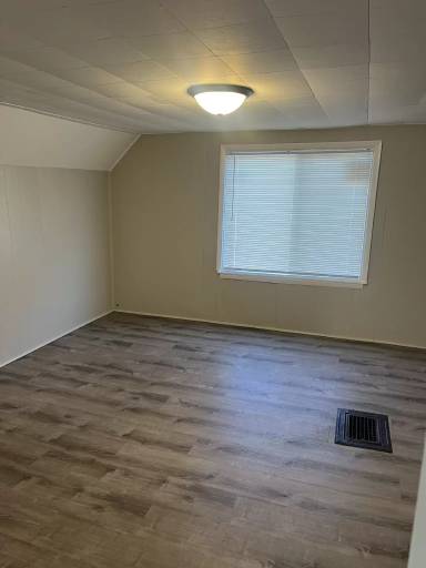 Main picture of 2207 S 20th St
