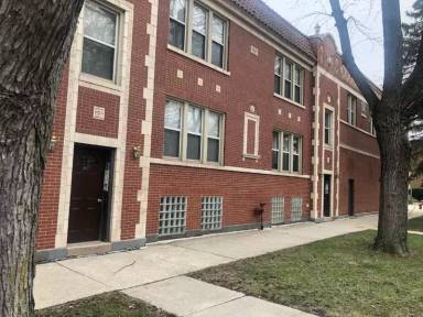 Main picture of 9885 S Charles St